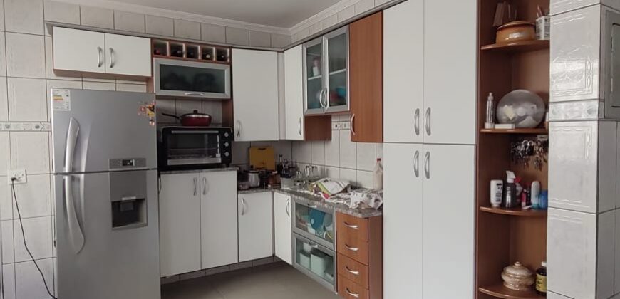 Casa com 264m²