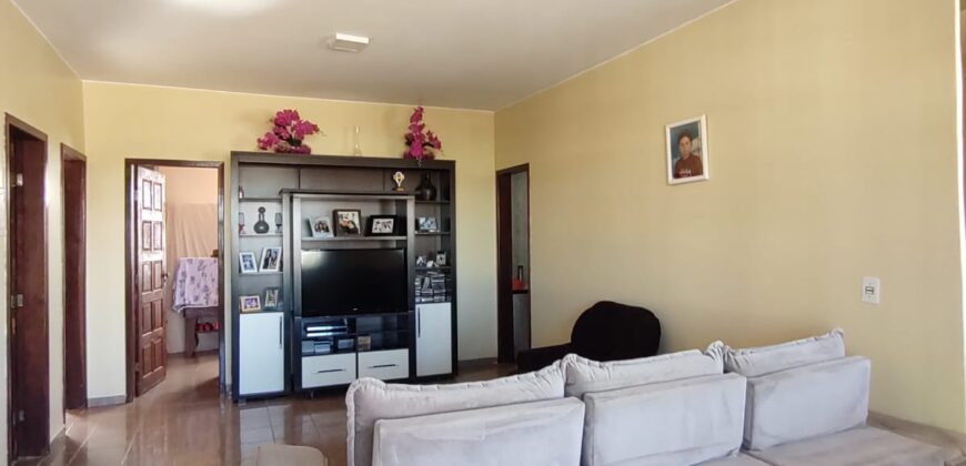 Casa com 264m²
